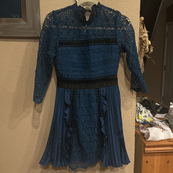 Self Portrait Guipure Lace Pleated Blue Mini Dress 4 - Picture 6 of 9